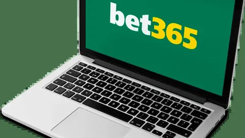 李昊桐赢得2025卡塔尔大师赛高尔夫冠军